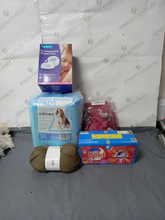 BOXED LOT OF APPROX. 15 HOUSEHOLD ITEMS TO INCLUDE LAUNDRY CARE, PERSONAL CARE AND BEDDING