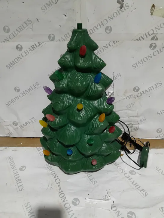 MR CHRISTMAS INDOOR OUTDOOR MOLDED CHRISTMAS TREE