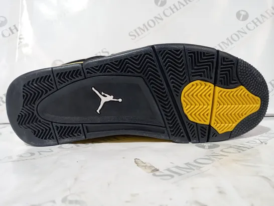 PAIR OF NIKE AIR JORDAN SHOES IN BLACK/YELLOW UK SIZE 10