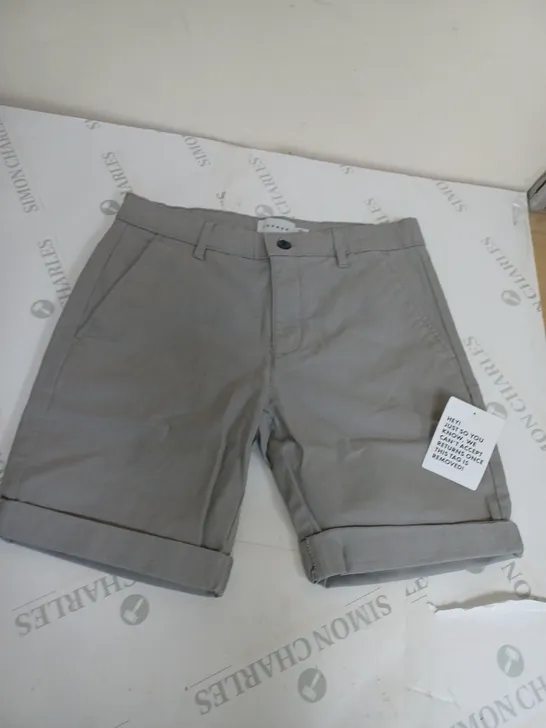 TOPMAN GREY DENIM SHORTS SIZE 30 