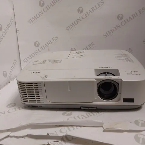 NEC M350X PROJECTOR 