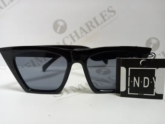 INDY BROOKLYN SUNGLASSES - BLACK