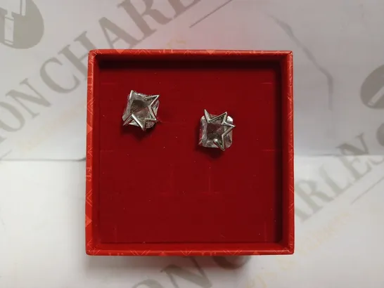 HISTOIRE D`OR SILVER EARRINGS WITH SPARKLE STONE