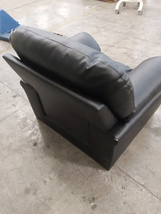 DESIGNER BLACK LEATHER ARMCHAIR 