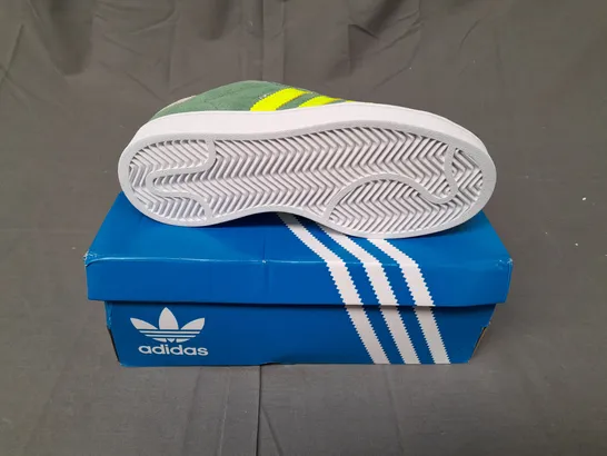 BOXED PAIR OF ADIDAS CAMPUS TRAINERS IN GREEN/YELLOW SIZE UK 4