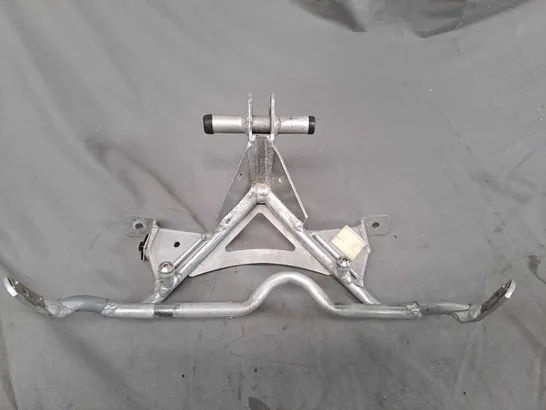 PERFORMANCE FAIRING BRACKET 