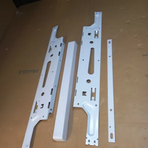 MOUNTING BRACKET FOR KITCHEN DOOR