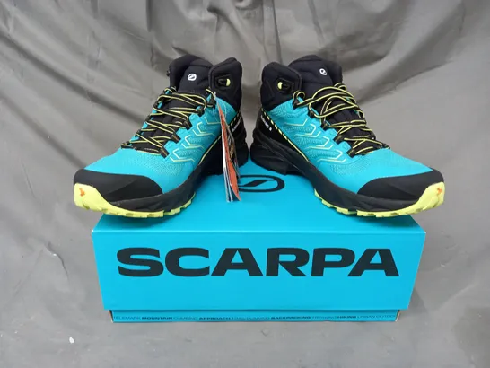 BOXED PAIR OF SCARPA RUSH 2 MID GTX SHOES IN BLUE/LIME UK SIZE 6.66