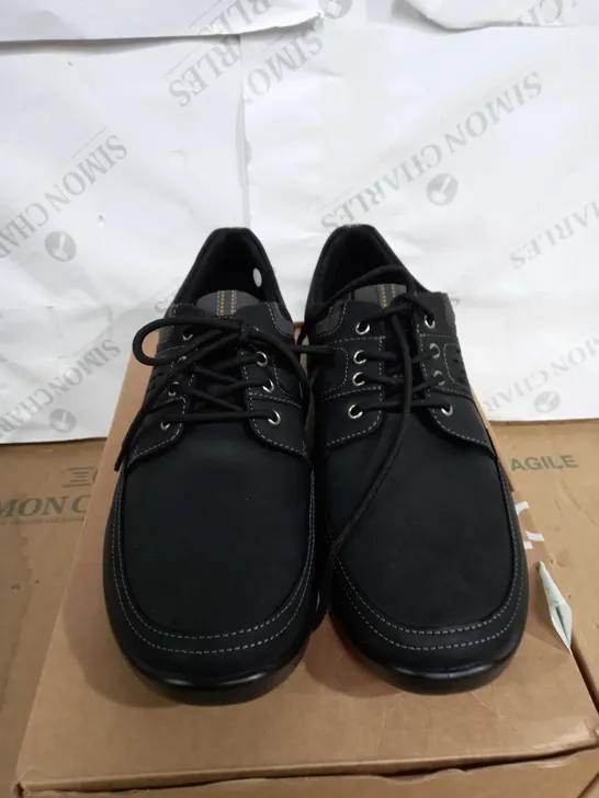 BOXED PAIR OF HOTTER SUEDE SHOES IN BLACK SIZE 9.5