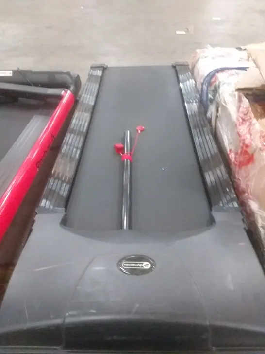 UNPACKAGED DYNAMIX TREADMILL