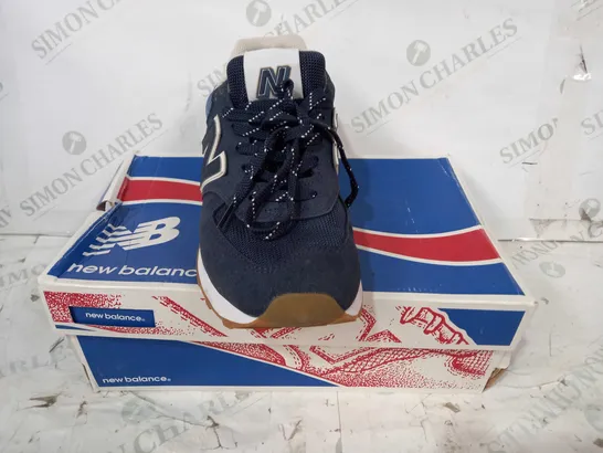 BOXED PAIR OF NEW BALANCE TRAINERS IN BLUE UK SIZE 7.5