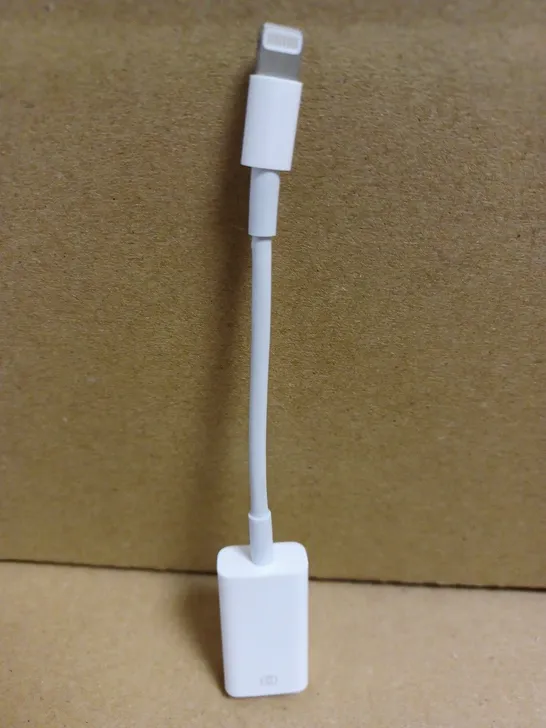 APPLE LIGHTNING TO USB CAMERA ADAPTER