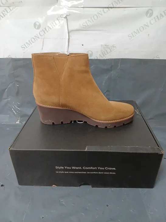 VIONIC LADIES SUEDE ANKLE BOOTS TAN SIZE EU 40.5