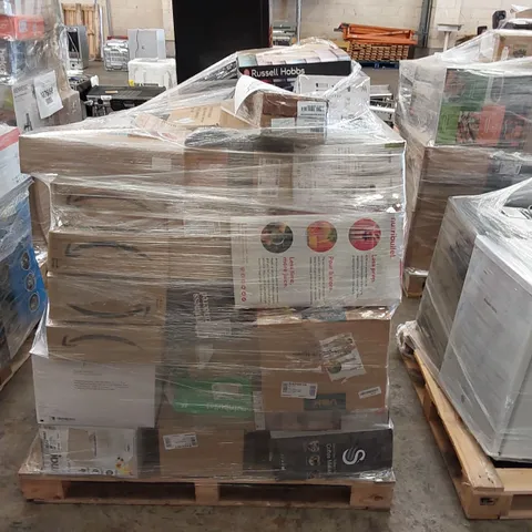 PALLET OF APPROXIMATELY 61 UNPROCESSED RAW RETURN HOUSEHOLD AND ELECTRICAL GOODS TO INCLUDE;