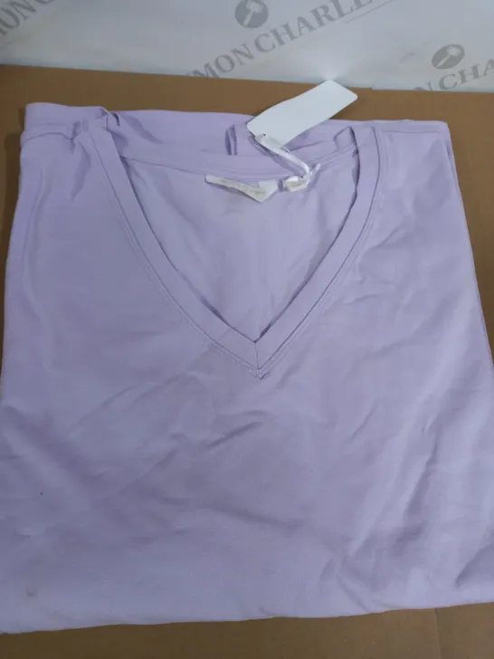 DANNII MINOGUE V NECK TOP LILAC 3XL