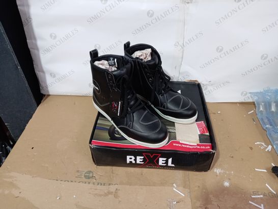 BOXED REXEL BLACK MOTORCYCLE BLACK BOOTS SIZE 9