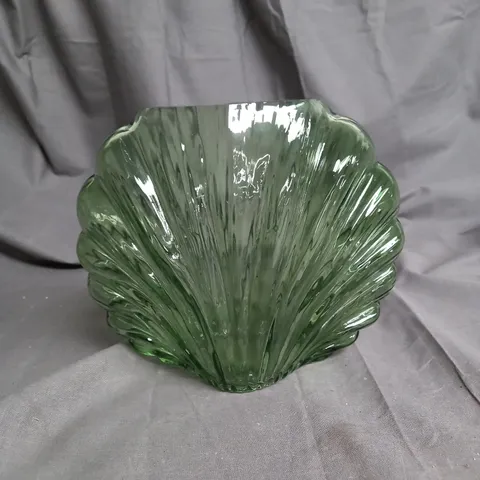 BOXED JULIEN MACDONALD SHELL GLASS VASE IN TRANSLUCENT GREEN