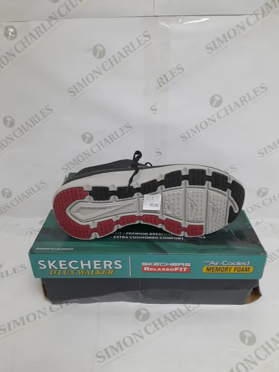 BOXED SKETCHERS D'LUX TRAINERS SIZE 8