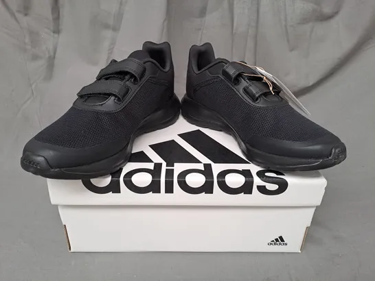 BOXED PAIR OF ADIDAS TENSAUR RUN 2.0 CF SHOES IN BLACK UK SIZE 6