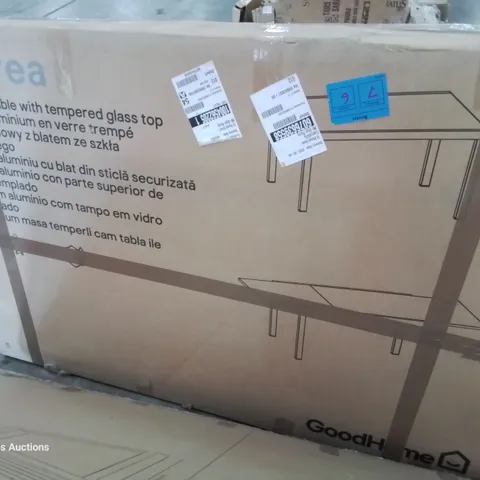 BOXED MOOREA ALUMINIUM TABLE WITH GLASS TOP