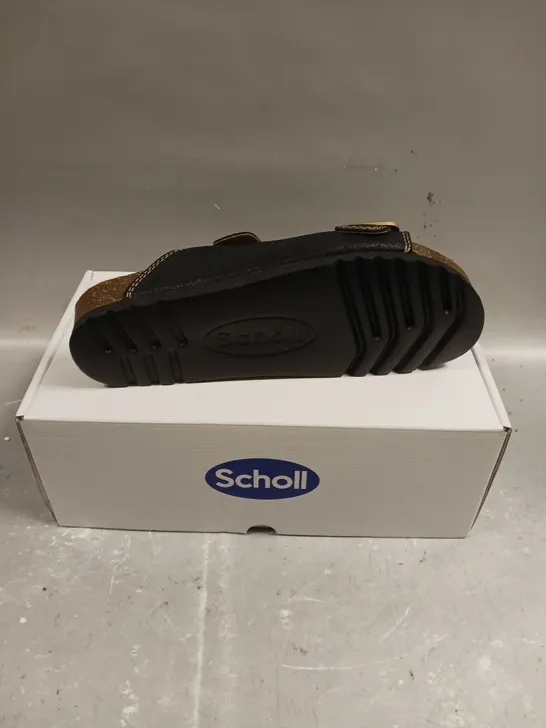 BOXED PAIR OF SCHOLL LEATHER SOFTSTEP OPEN TOE SHOES - 6