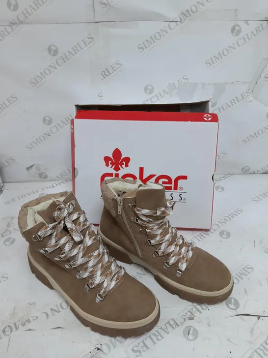 BOXED PAIR OF RIEKER LACE UP CHUNKY BOOTS IN CREAM SIZE 7