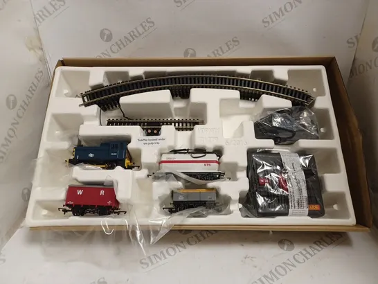 BOXED HORNBY NETWORK TRAVELLER 00 GAUGE TRAIN SET. ,