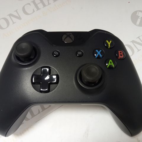 CONTROLLER FOR XBOX ONE - BLACK 