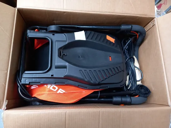 BOXED YARD FORCE ELECTRIC LAWNMOWER 