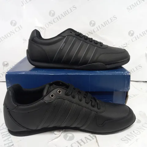 BOXED K SWISS TRAINERS IN BLACK - UK 11