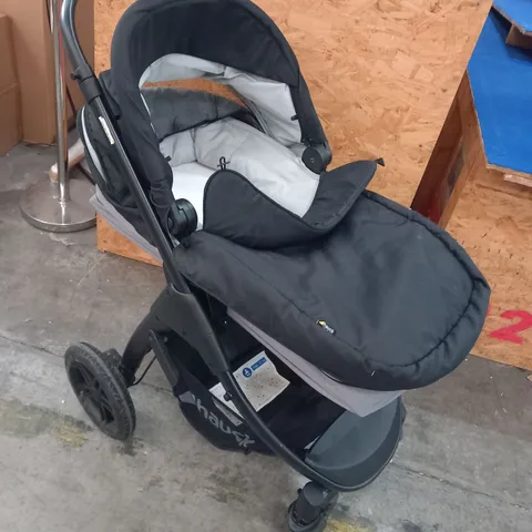 HAUCK STROLLER, CARRYCOT AND CAR SEAT