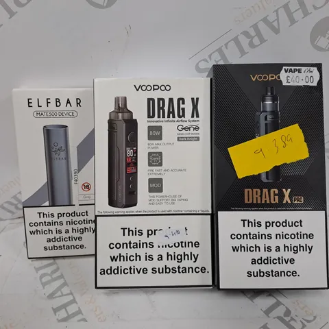 APPROXIMATELY 20 VAPES & E-CIGARETTES TO INCLUDE - VOOPOO DRAG X - ELF BAR MAT500 - VOOPOO DRAG X ECT