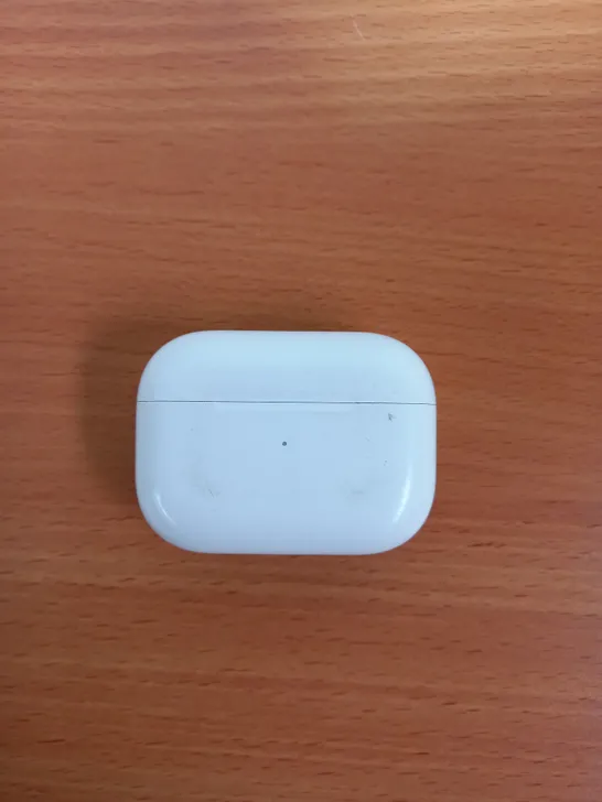 APPLE AIRPODS PRO