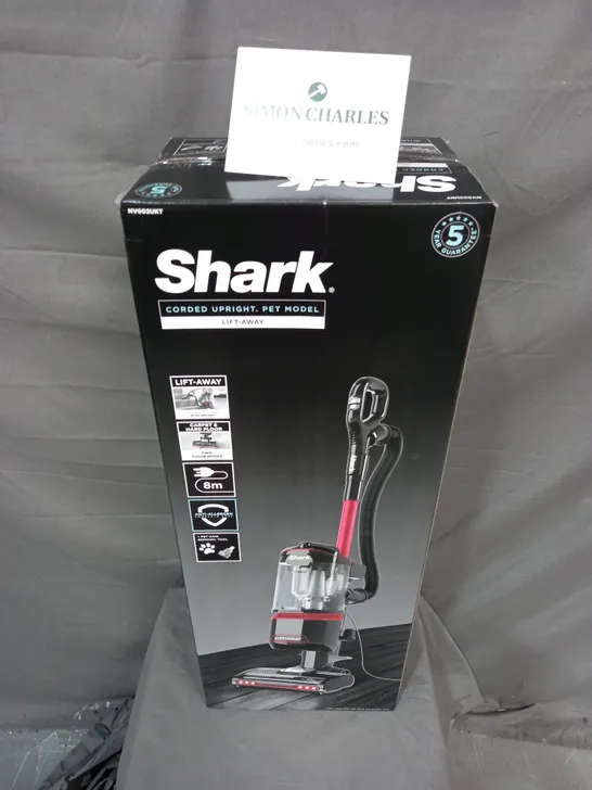 BOXED SHARK CORDED UPRIGHT PET MODEL VACUUM