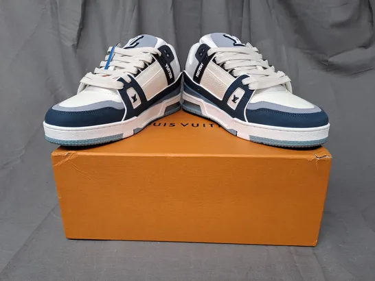 BOXED PAIR OF LOUIS VUITTON SHOES IN BLUE/WHITE SIZE 9