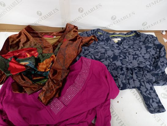 BOX OF APPROX 20 DESIGNER STYLE CLOTHING ITEMS TO INCLUDE WHITE STUFF BLUE DRESS, FRANK USHER PINK TOP, BULTER AND WILSON TOP (SIZE UNSPECIFIED)