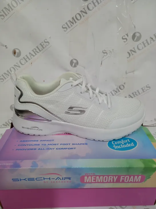 SKECHERS SKECH-AIR CLIP LACE UP TRAINERS IN LAVENDER UK SIZE 7