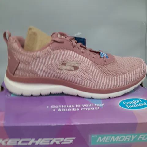 BOXED SKECHERS SIZE 6 ROSE LACE UP TRAINERS WITH MEMORY FOAM