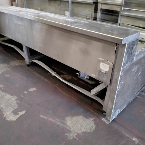 LARGE COMMERCIAL SERVE OVER COUNTER DISPLAY UNIT APPROX 10'6" WIDE