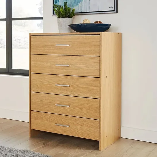 BOXED STARCHER 5 - DRAWEF CHEST OF DRAWERS 