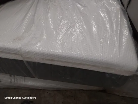 BAGGED 5' KINGSIZE MEMORY FOAM MATTRESS 