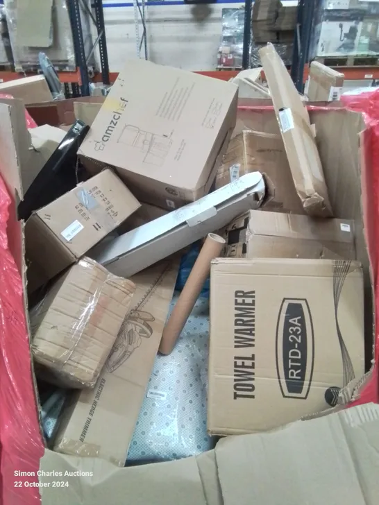 MIXED PALLET CONTAINING VARIOUS BOXED HOUSEHOLD ITEMS TO INCLUDE, ELECTRIC HEDGE TRIMMER, TOWEL WARMER, JUICER, ETC.