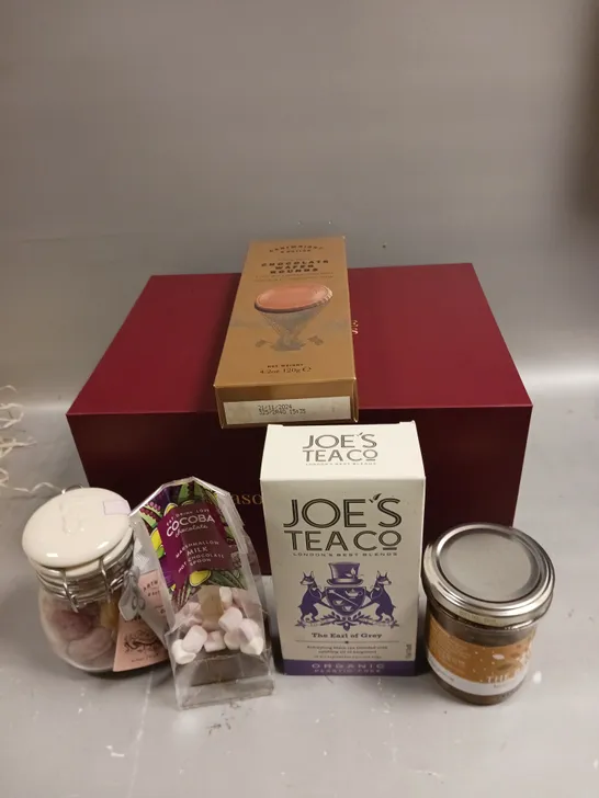 BOXED THE HANDMADE CHRISTMAS CO FOOD HAMPER 