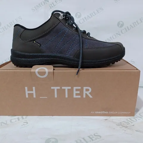 BOXED PAIR OF HOTTER MIST GTX EXTRA WIDE TRAINERS IN SMOKEY GREY UK SIZE 9