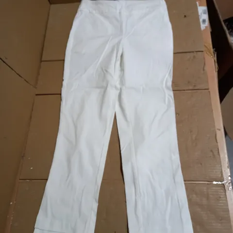 MARLA WYNNE WHITE ELASTICATED CROPPED TROUSER WITH POCKET DETAIL SIZE 10