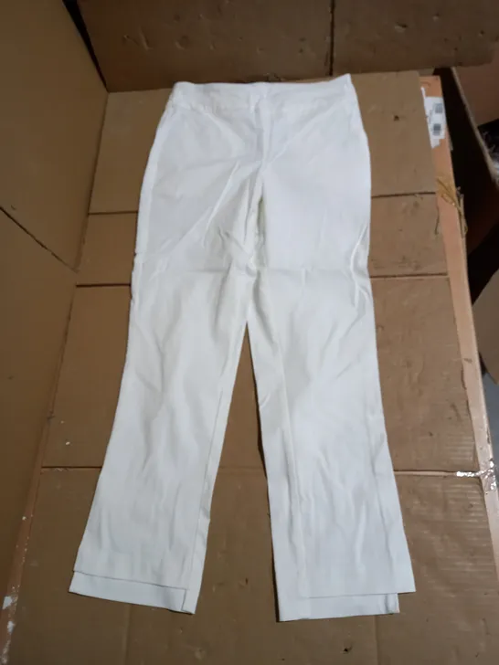 MARLA WYNNE WHITE ELASTICATED CROPPED TROUSER WITH POCKET DETAIL SIZE 10