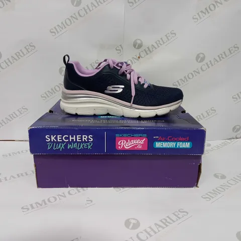 SKETCHERS D'LUX WALKER WOMENS IN NAVY & PINK - UK 6 