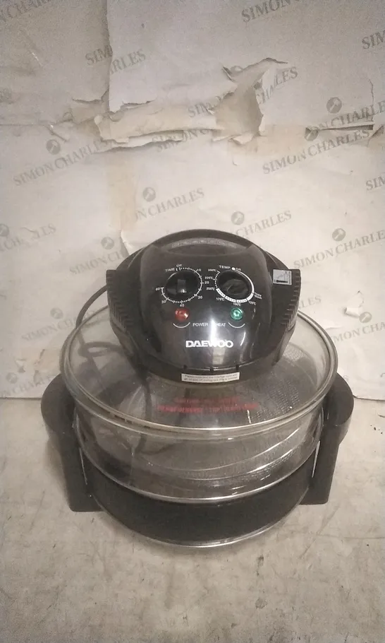 BOXED DAEWOO AIR FRYER