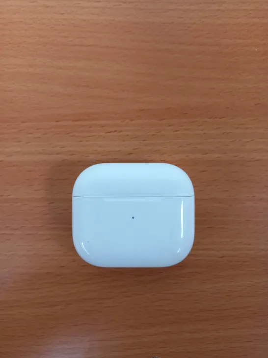 APPLE AIRPOD 3RD GENERATION