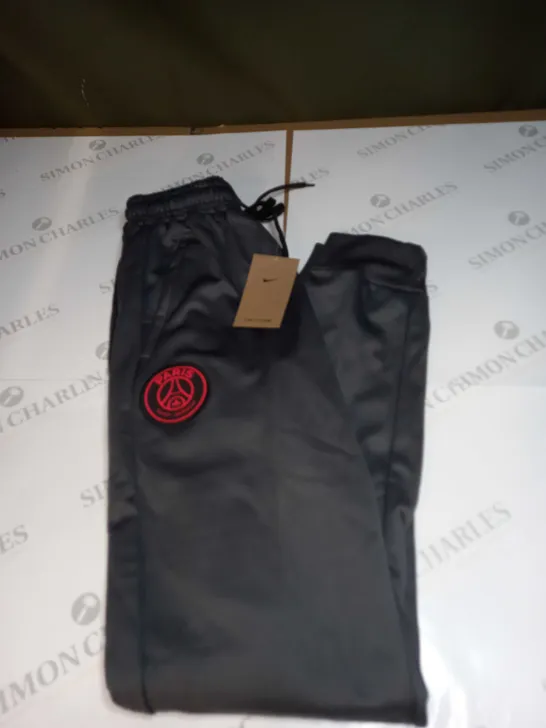 PSG TRAINING PANTS SIZE XL